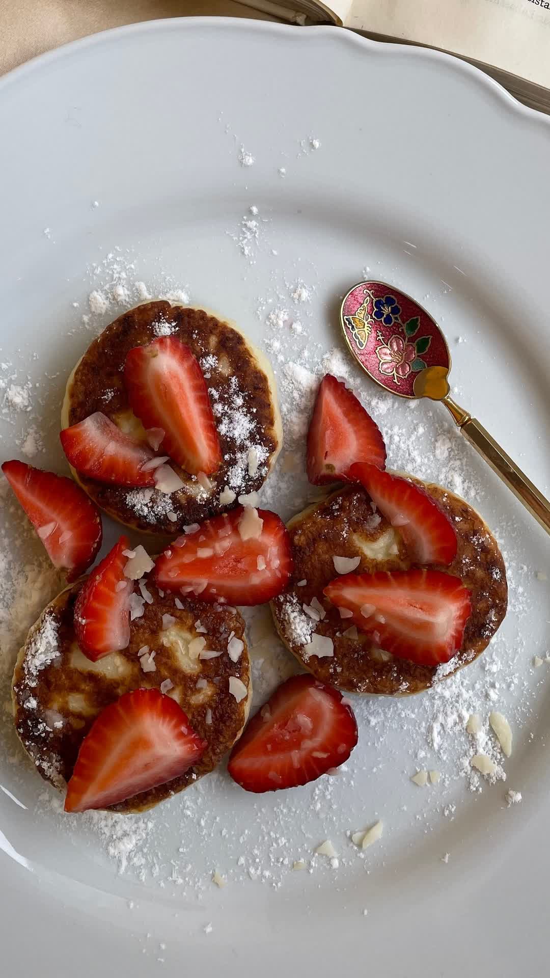Strawberry pancakes